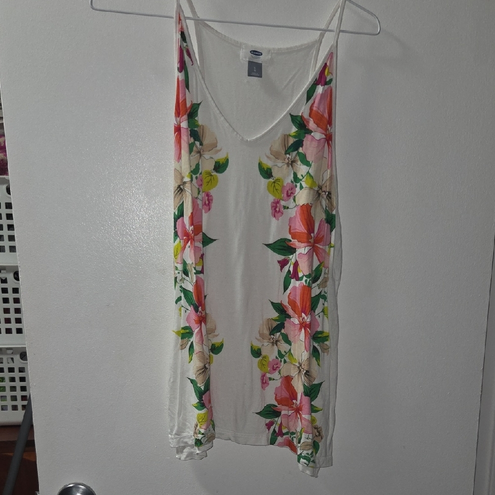 Old Navy Crisp White Tee